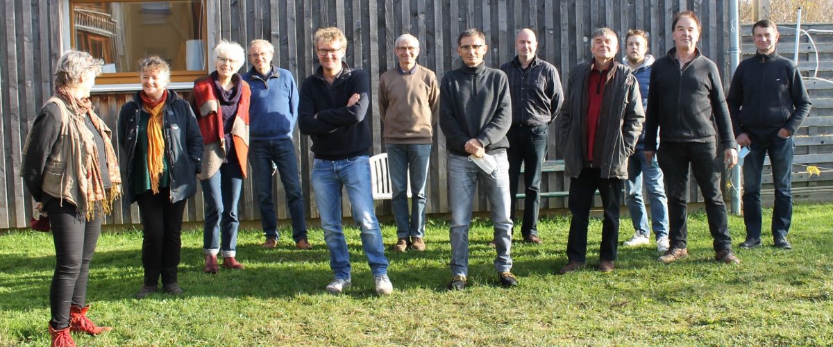 Photo-formation-offre-de-services-transmission-oznym97rozsiv6mojziwlz42sxbbmekd96d9na9j7s